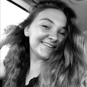 Meet your Posher, Faith